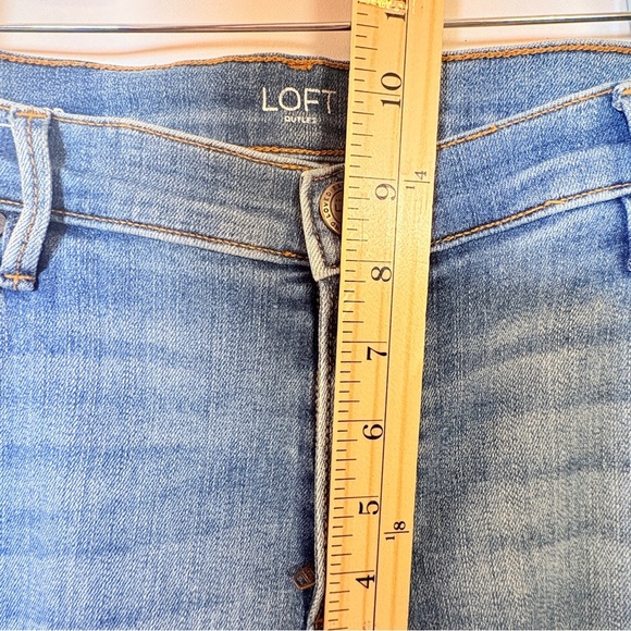 LOFT Women’s Size 12 Modern Cuffed Crop Jeans Blue Distressed Straight Leg Denim - Picture 10 of 15
